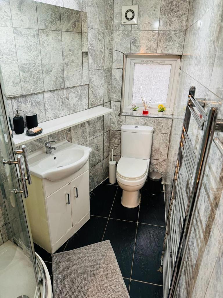 Willesden J Guest Home 4 London Exterior photo